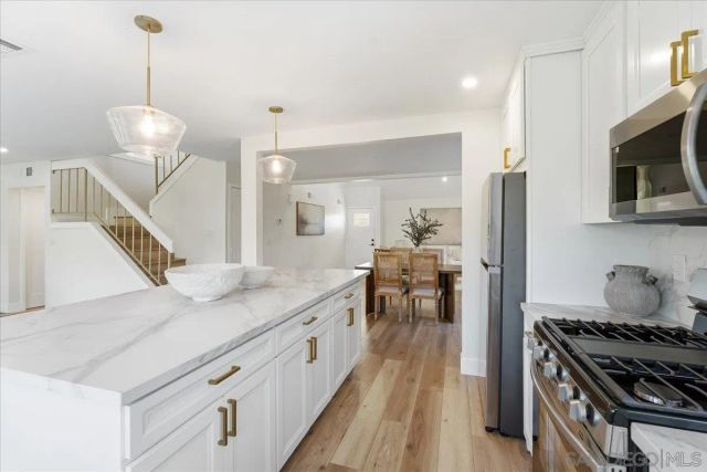 8686 Perseus Rd, San Diego, CA 92126