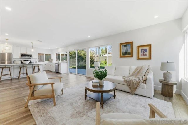 8686 Perseus Rd, San Diego, CA 92126