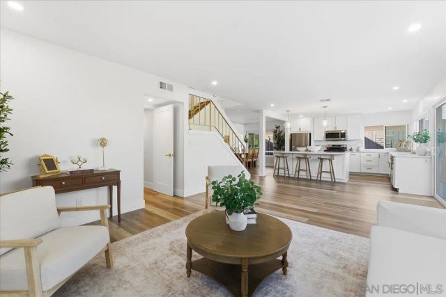 8686 Perseus Rd, San Diego, CA 92126