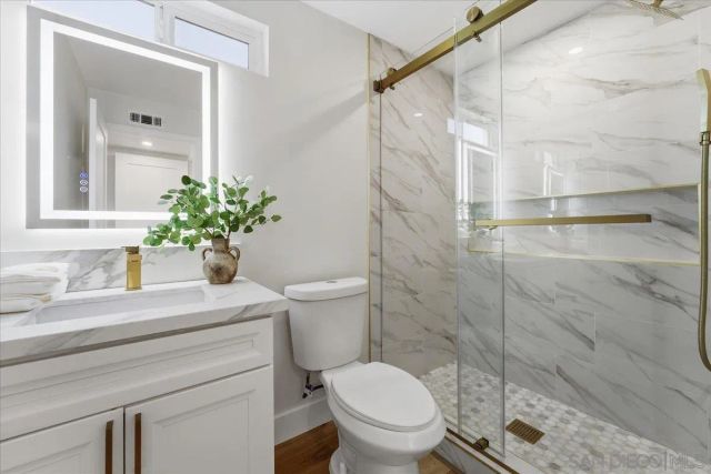 8686 Perseus Rd, San Diego, CA 92126