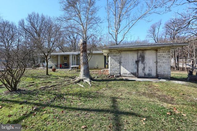 101 TRI HILL RD, York, PA 17403