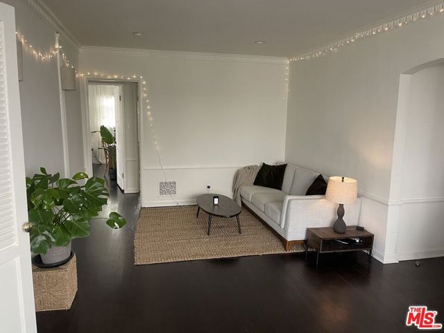 9608 W Olympic Boulevard C, Beverly Hills, CA 90212
