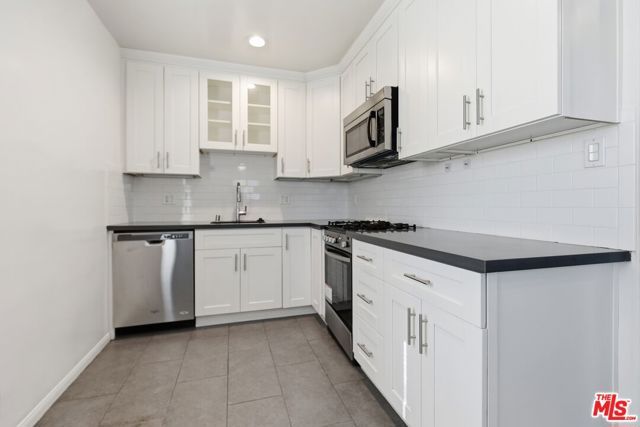 9608 W Olympic Boulevard C, Beverly Hills, CA 90212