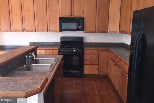 1406 GRAHAM DR, Fredericksburg, VA 22401