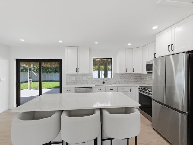 19124 SE Fearnley Drive, Jupiter, FL 33469