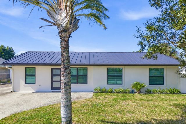 19124 SE Fearnley Drive, Jupiter, FL 33469