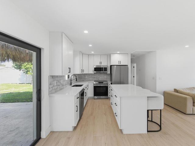 19124 SE Fearnley Drive, Jupiter, FL 33469