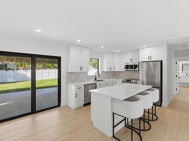 19124 SE Fearnley Drive, Jupiter, FL 33469