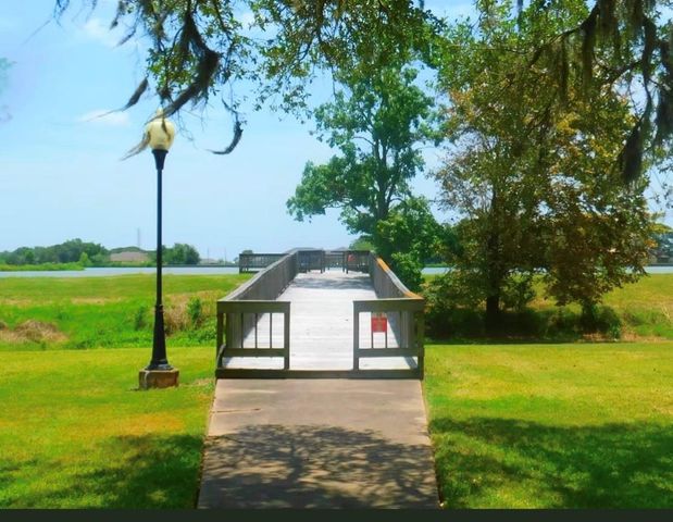 116 Brahman, Angleton, TX 77515