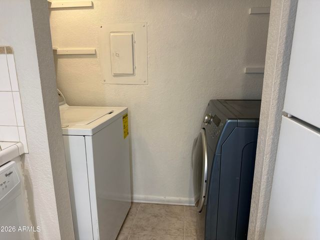 4730 W NORTHERN Avenue 2107, Glendale, AZ 85301