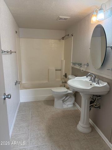 4730 W NORTHERN Avenue 2107, Glendale, AZ 85301