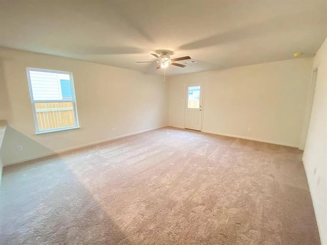 213 Allington CIR, Jarrell, TX 76537