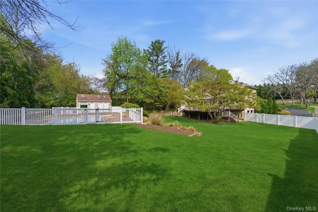 12 Pond Drive, Syosset, NY 11791