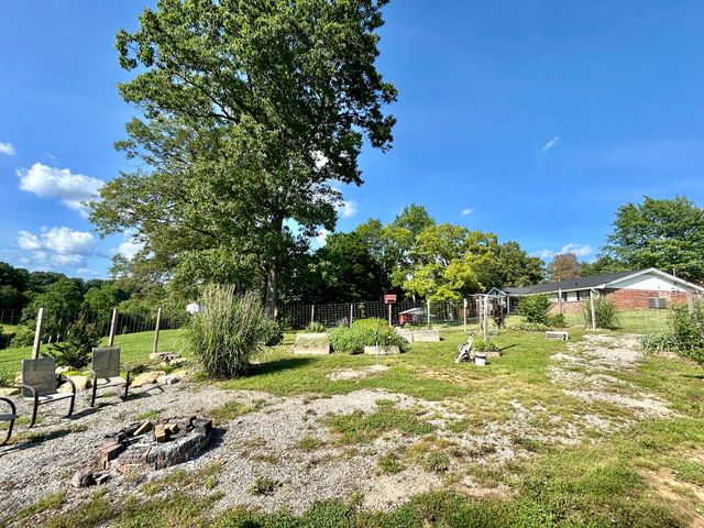 94 Tarter Cemetery Road, Nancy, KY 42544