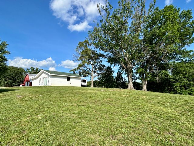 94 Tarter Cemetery Road, Nancy, KY 42544