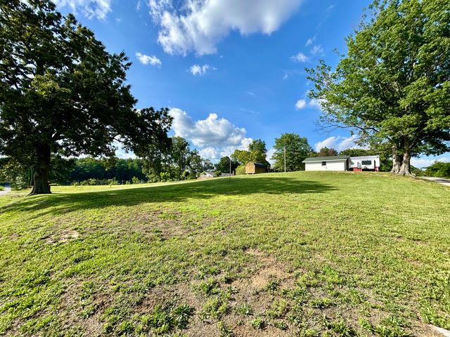 94 Tarter Cemetery Road, Nancy, KY 42544