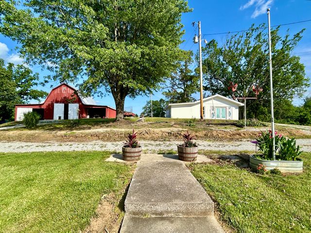 94 Tarter Cemetery Road, Nancy, KY 42544