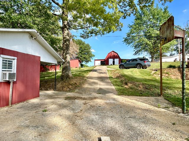 94 Tarter Cemetery Road, Nancy, KY 42544