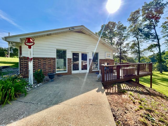 94 Tarter Cemetery Road, Nancy, KY 42544