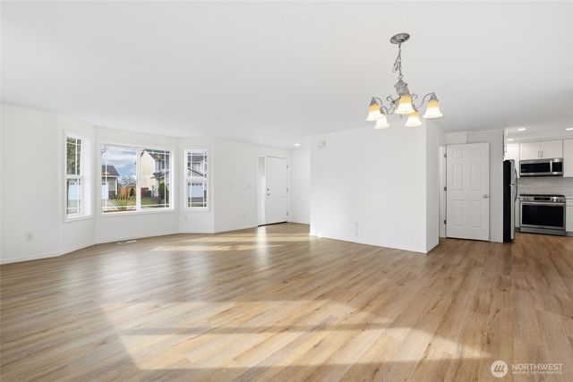 7114 33rd Avenue NE, Lacey, WA 98516