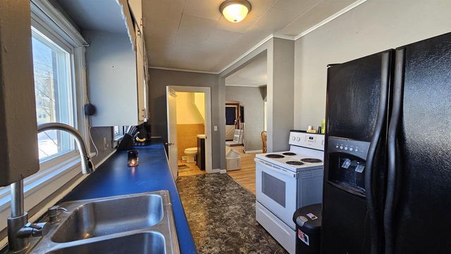 213 W WESCOTT AVENUE, Shawano, WI 54166