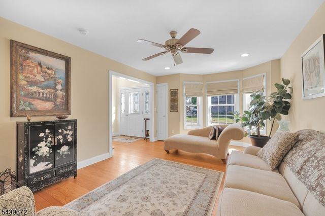 228 Atlantic Dr, Parsippany-troy Hills Twp., NJ 07054