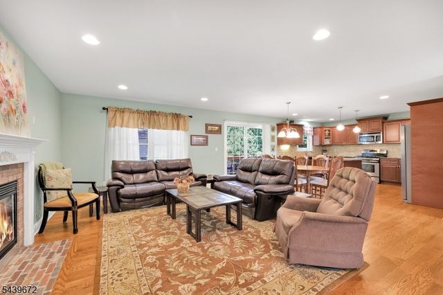 228 Atlantic Dr, Parsippany-troy Hills Twp., NJ 07054