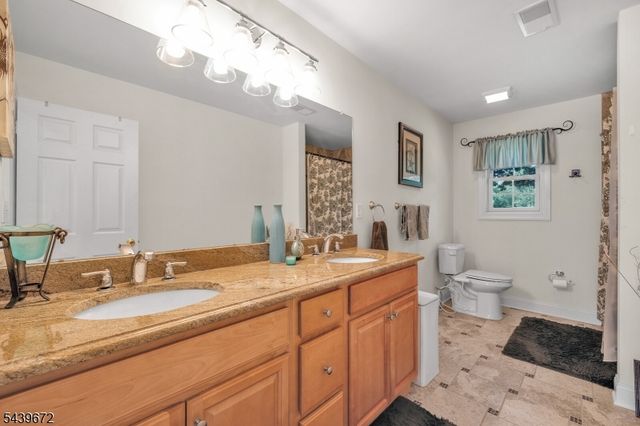 228 Atlantic Dr, Parsippany-troy Hills Twp., NJ 07054