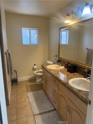 1742 Rudell, Burbank, CA 91501
