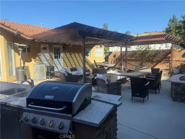 1742 Rudell, Burbank, CA 91501
