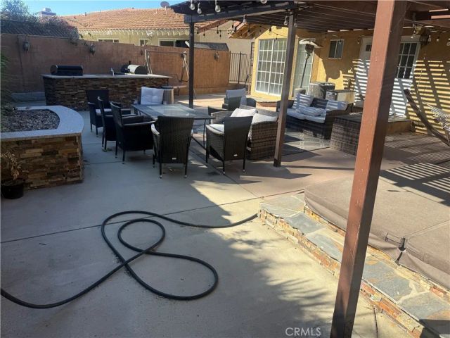 1742 Rudell, Burbank, CA 91501