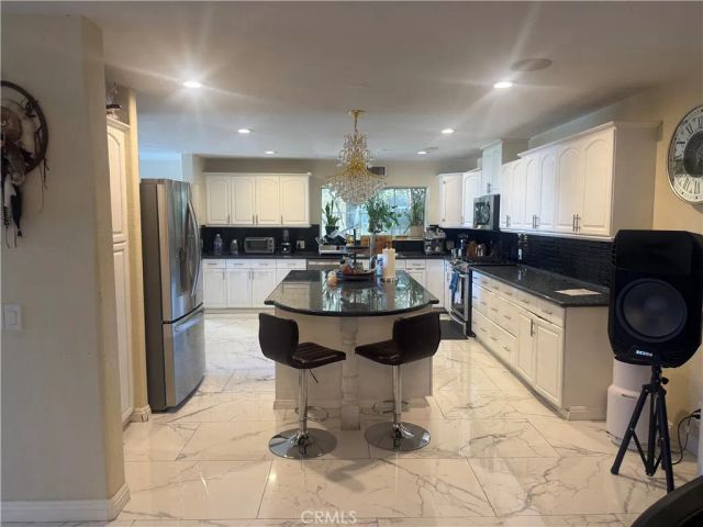 1742 Rudell, Burbank, CA 91501
