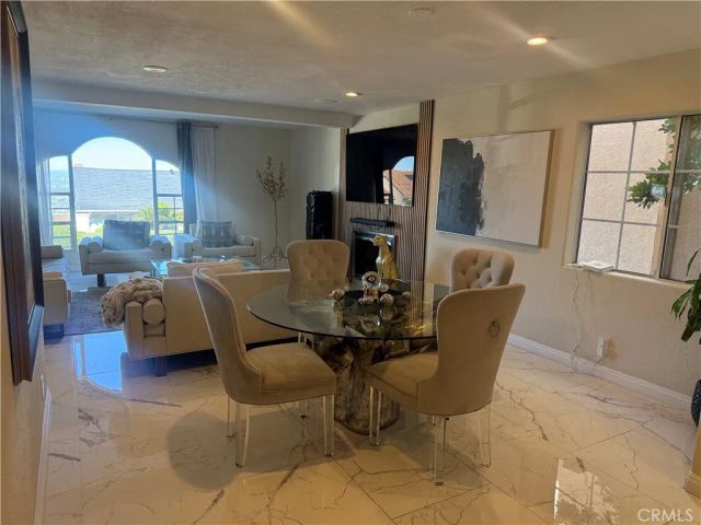 1742 Rudell, Burbank, CA 91501