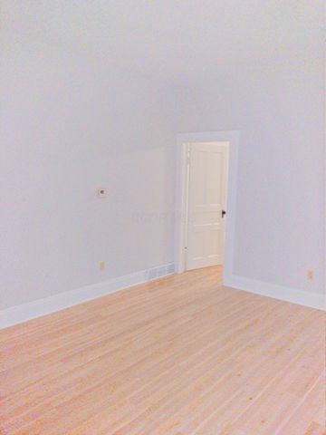 17-19 E Mithoff Street, Columbus, OH 43206