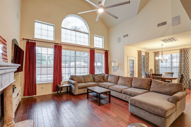 4720 Mcbreyer Place, Fort Worth, TX 76244