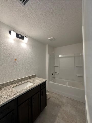 12555 NE 48TH TERR, Oxford, FL 34484