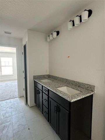 12555 NE 48TH TERR, Oxford, FL 34484