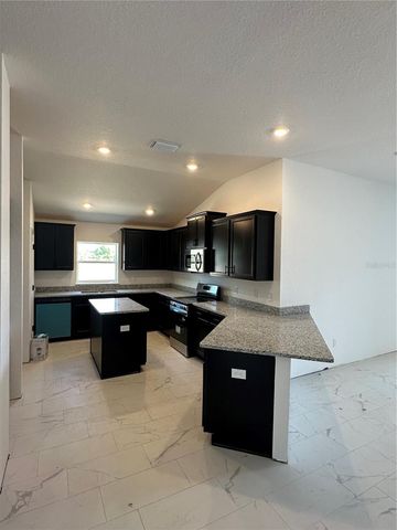 12555 NE 48TH TERR, Oxford, FL 34484