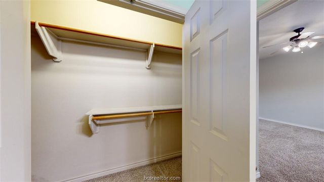 211 Forest Drive Room C, College Station, TX 77840