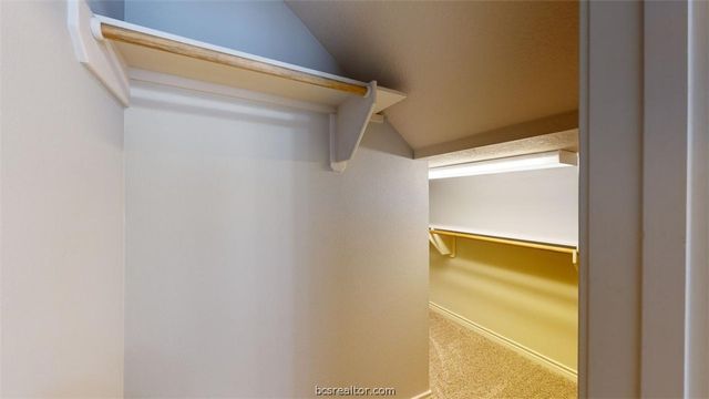 211 Forest Drive Room C, College Station, TX 77840