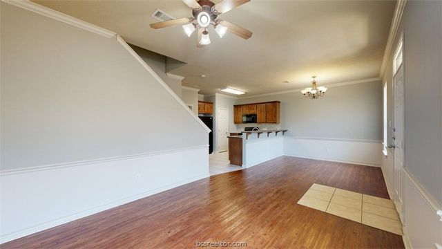 211 Forest Drive Room C, College Station, TX 77840