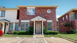 211 Forest Drive Room C, College Station, TX 77840