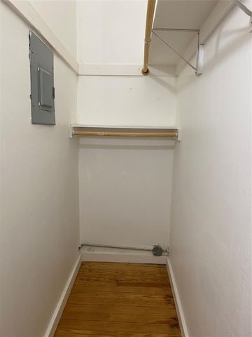 1006 Main ST B, Bastrop, TX 78602