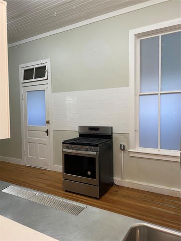 1006 Main ST B, Bastrop, TX 78602