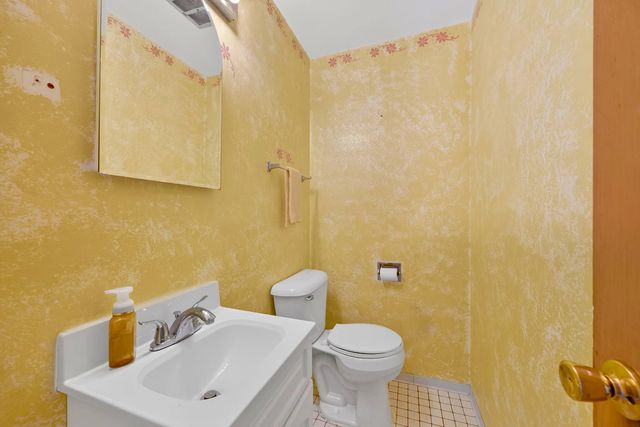 13157 S Green Bay Avenue, Chicago, IL 60633