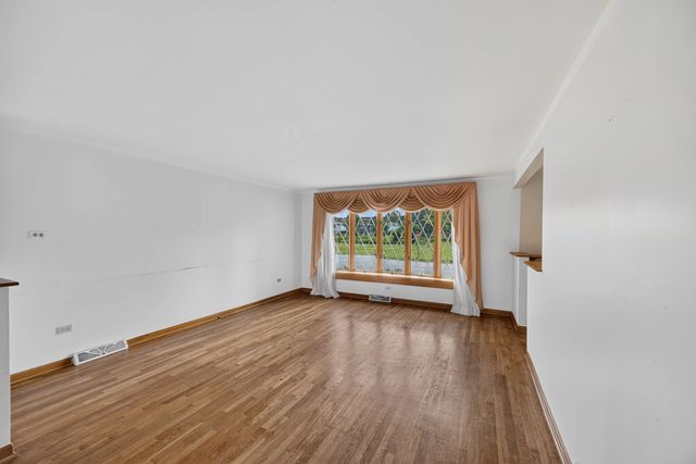 13157 S Green Bay Avenue, Chicago, IL 60633