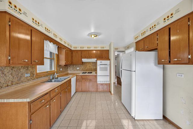 13157 S Green Bay Avenue, Chicago, IL 60633