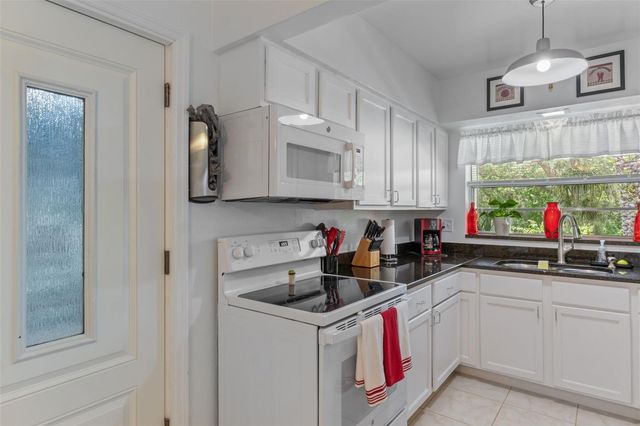 3367 S APOPKA AVENUE, Inverness, FL 34452