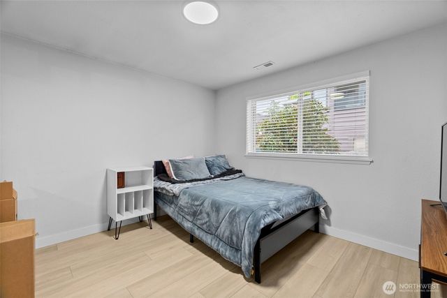 9929 76th Street SW, Lakewood, WA 98498