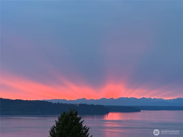 9929 76th Street SW, Lakewood, WA 98498